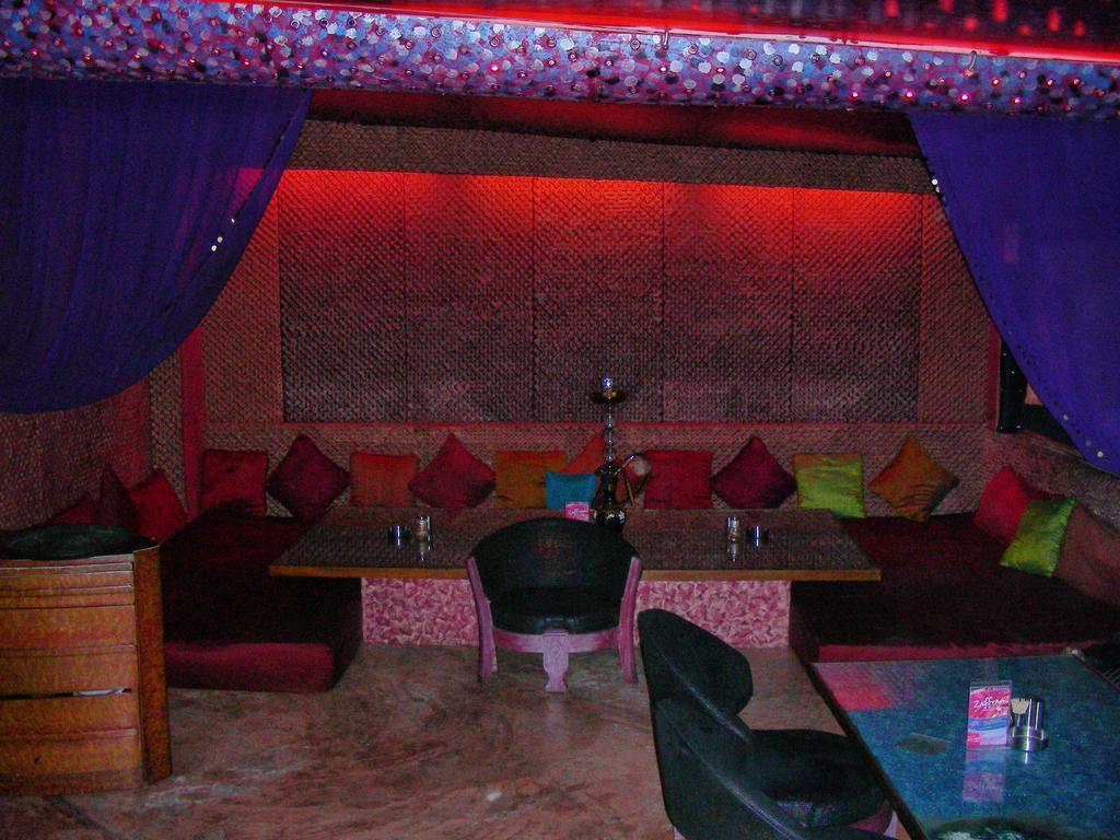 מומביי Hotel New Bengal מסעדה תמונה